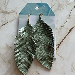 Boutique Faux Leather Leaf Stamp Earrings in Green